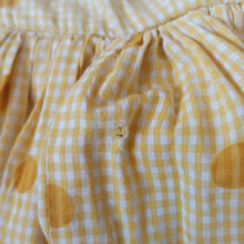 Cargar imagen en el visor de la galería, 1950s - Adorable Yellow Vichy Dots Cotton Dress - W28 (72cm)
