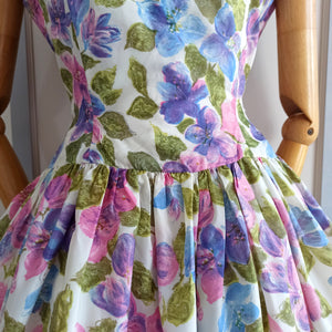 1950s - France - Exquisite & Adorable Floral Dress - W27.5 (70cm)