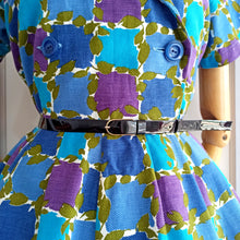 Cargar imagen en el visor de la galería, 1950s - WLZ, Germany - Fabulous Purple Blue Dress - W30 (76cm)
