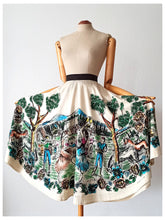 Laden Sie das Bild in den Galerie-Viewer, 1950s - MITLA, Mexico - Fabulous Fiesta Gitana Hand-Printed Full Circle Skirt
