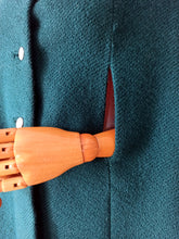 Load image into Gallery viewer, 1950s 1960s - AIMÉE COUTURE, France - Gorgeous Green Wool Cape
