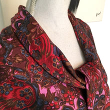 Laden Sie das Bild in den Galerie-Viewer, 1950s 1960s - Beautiful Satin Silk Novelty Print Dress - W34 (86cm)
