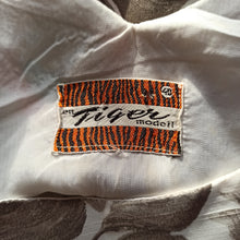 Cargar imagen en el visor de la galería, 1950s - Tiger - Gorgeous Floral Rayon Dress - W25 (64cm)
