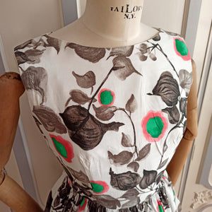 1950s - Tiger - Gorgeous Floral Rayon Dress - W25 (64cm)