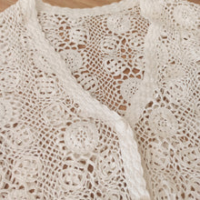 Cargar imagen en el visor de la galería, 1950s 1960s  - Gorgeous Cotton Crochet Cardigan
