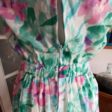 Load image into Gallery viewer, VTG Does 40s - Gorgeous Abstract Floral Dress - W26 (66cm)

