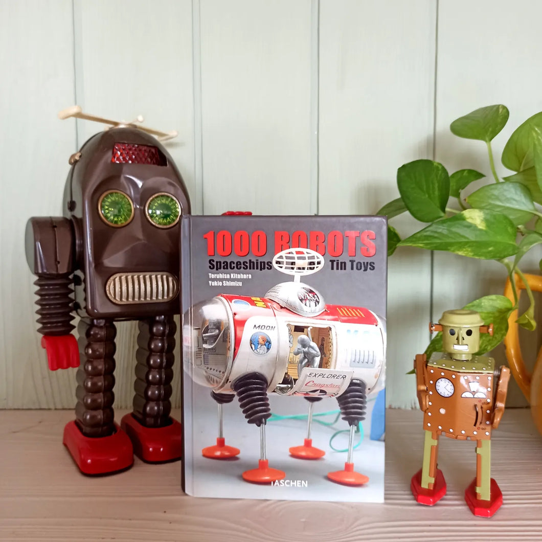 TASHEN 1000ブリキのおもちゃコレクション 1000 ROBOTS TASCHEN - 1000 Robots, Spaceships & Tin Toys Book – Der