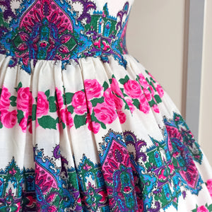 1950s - Stunning Rose Garden Print Cotton Dress - W27.5 (70cm)