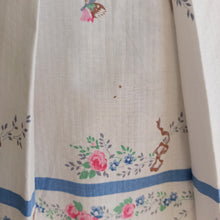 Cargar imagen en el visor de la galería, 1950s - Gorgeous Rose Floral Butterflies Cotton Dress - W27 (68cm)
