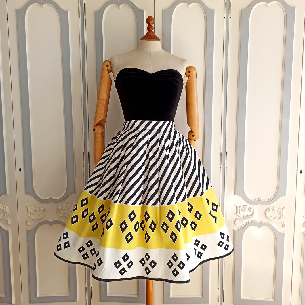 1950s - Fabulous Black & Yellow Diamond Skirt - W27 (68cm)