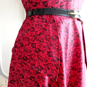 1940s 1950s - Beautiful Burgundy Floral Lace Print Dress - W27.5 (70cm)