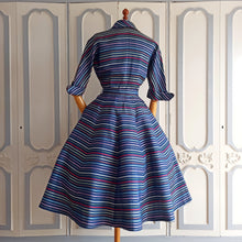 Laden Sie das Bild in den Galerie-Viewer, 1940s 1950s - NEW LOOK - Spectacular Rainbow Dress  - W27.5 (70cm)
