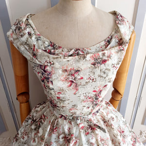 1950s - Beautiful Abstract Floral Textured Nylon Dress - W27 (68cm)