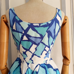 1950s - Gorgeous Blue Abstract Soft Cotton Dress - W25 (64cm)