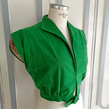 Charger l&#39;image dans la galerie, 1940s - Stunning Green Suede Vest Jacket - W26/27.5 (66/70cm)
