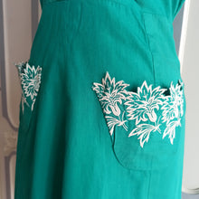 Carica l&#39;immagine nel visualizzatore di Gallery, 1950s - Gorgeous Green Pockets Cotton Dress - W31.5 (80cm)
