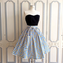 Load image into Gallery viewer, 1950s - Furstenberg - Fabulous Arlequin Pocket Cotton Skirt - W27.5 (70cm)
