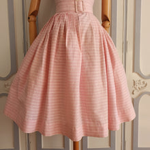 Load image into Gallery viewer, 1950s - Adorable Pink Vichy Belted Cotton Dress - W24 (60cm)
