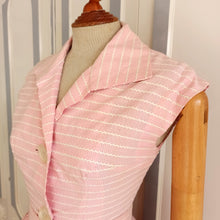 Cargar imagen en el visor de la galería, 1950s - Adorable Pink Vichy Belted Cotton Dress - W24 (60cm)
