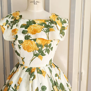 1950s - Gorgeous Yellow Rose Print Dress - W26 (66cm)