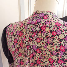 Load image into Gallery viewer, 1930s - Stunning Purple Floral Puff Shoulders Silk Dress  - W32 (82cm)
