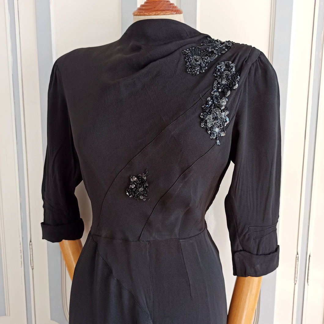 1940s - Elegant Black Rayon Sequined Dress - W31 (78cm)