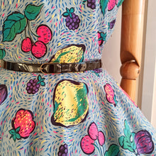 Load image into Gallery viewer, 1940s 1950s - Stunning Novelty Print Fruits Cotton Dress - W27 (68cm)
