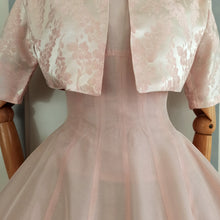 Cargar imagen en el visor de la galería, 1950s - Spectacular Antique Pink Silk Bolero Dress  - W26 (66cm)
