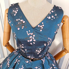 Load image into Gallery viewer, 1950s - Stunning Blue Satin Full Skirt Dress - W26 (66cm)
