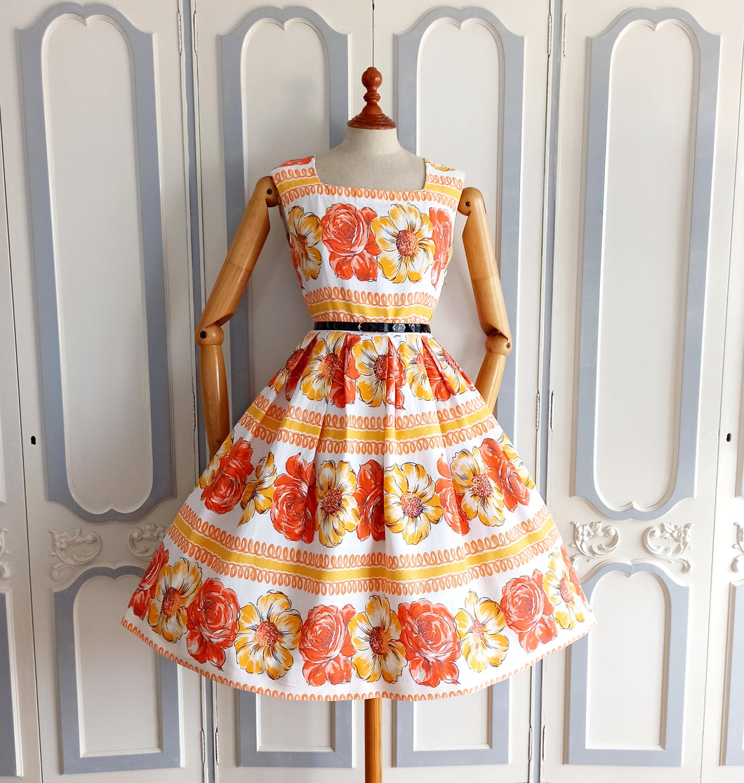 1950s - Fabulous Floral Soft Waffle Dress - W28 (72cm)