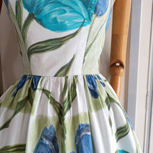 Load image into Gallery viewer, 1950s 1960s - Riwa Model - Fabulous Tulip Print Cotton Day Dress - W28 (70cm)
