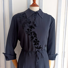 Load image into Gallery viewer, 1940s - Stunning Black Rayon Crepe Dress - W32 (82cm)
