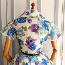 Load image into Gallery viewer, 1950s 1960s - French Stunning Purple Rose Print Day Dress - W30 (76cm)
