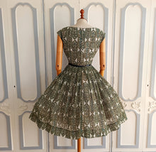 Load image into Gallery viewer, 1950s 1960s - Gorgeous Green Abstract Smoked Cotton Dress - W25 (64cm)
