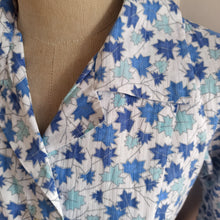 Load image into Gallery viewer, 1950s - Stunning Blue Leaves Cotton Dress - W26 (66cm)
