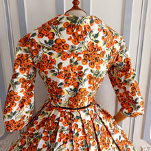 Charger l&#39;image dans la galerie, 1950s  - Stunning 2pc Floral Bolero Jacket Dress - W24 (62cm)
