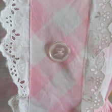 Cargar imagen en el visor de la galería, 1950s  1960s - Adorable Pink Plaid Cotton Lace Dress - W27 (68cm)
