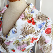 Cargar imagen en el visor de la galería, 1950s  - Marvelous 2pc Floral Bolero Jacket Nylon Dress - W27 (68cm)
