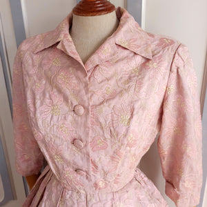 1940s 1950s - Unique Hand Embroidered Silk Antique Pink Dress - W24 (60cm)