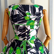 Load image into Gallery viewer, 1950s 1960s - Stunning Green Floral Abstact Bolero + Dress - W24/25 (64/66cm)
