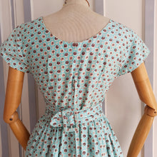 Cargar imagen en el visor de la galería, 1940s 1950s - Precious Turquoise Buckle Back Dress - W27.5 (70cm)
