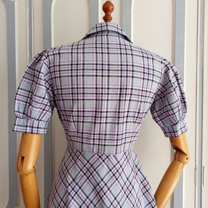 1940s - Adorable Purple Lilac Puff Shoulders Dress - W33 (84cm)