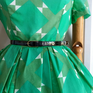 1950s 1960s - Gorgeous Green Textured Nylon Dress - W28 (72cm)