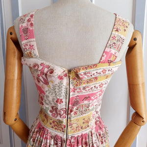 1940s - Adorable Swiss/Tirol Novelty Rayon Dress - W26 (66cm)