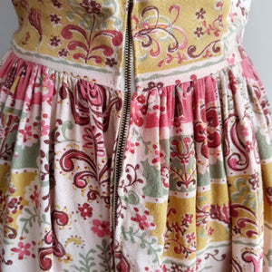 1940s - Adorable Swiss/Tirol Novelty Rayon Dress - W26 (66cm)