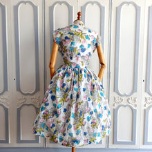Cargar imagen en el visor de la galería, 1940s 1950s - Provawear, UK - Adorable Pastel Floral Dress - W32 (82cm)
